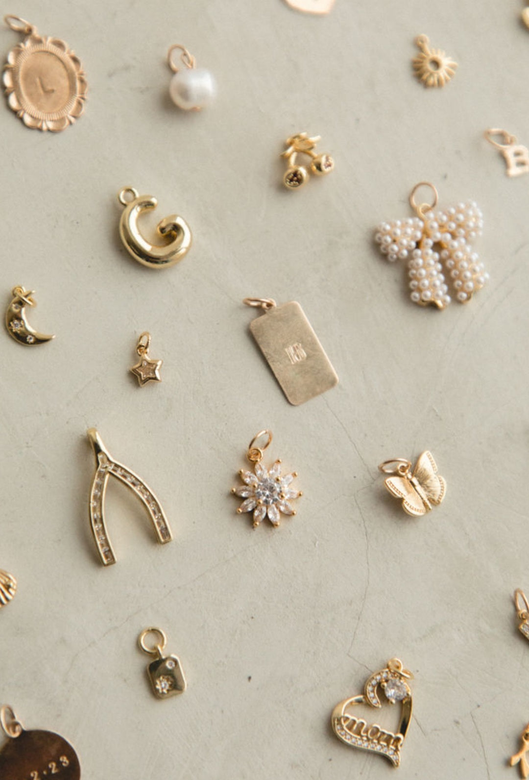 CREATE YOUR OWN NECKLACE CHARM STORY